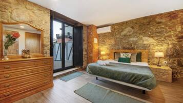 3 habitaciones, tabla de planchar con plancha y wifi gratis