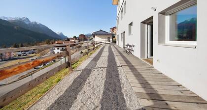 Room 'Camera S Verde Bagno Esterno Privat' with Lake View, Shared Terrace and Wi-Fi