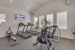 Fitness facility - Freedom Village 549, Smart TV, Private Balcony, Resort Amenities and more (Washington)