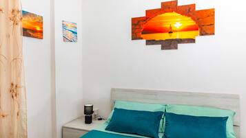 1 chambre, fer et planche Ă repasser, Wi-Fi gratuit, draps fournis