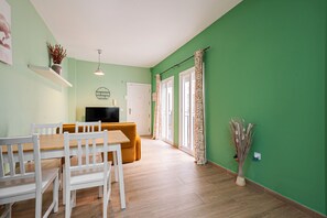 Interior - Apartment 'Green Flat In City Center' with Wi-Fi and Air Conditioning (Málaga)