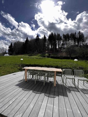 Outdoor dining - Chalet Design Terre De Sapins / Sauna / Coolforkids (Mont-Saxonnex)