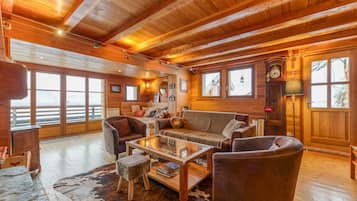 TV, fireplace, ping pong