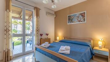 4 chambres, fer et planche à repasser, Wi-Fi gratuit, draps fournis