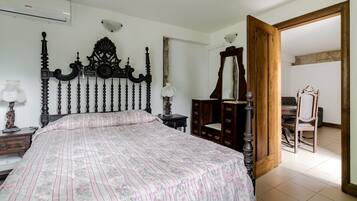 1 chambre, fer et planche Ă repasser, Wi-Fi gratuit, draps fournis