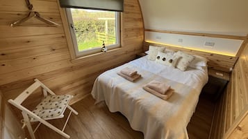 1 bedroom, travel crib, WiFi (free), bed sheets