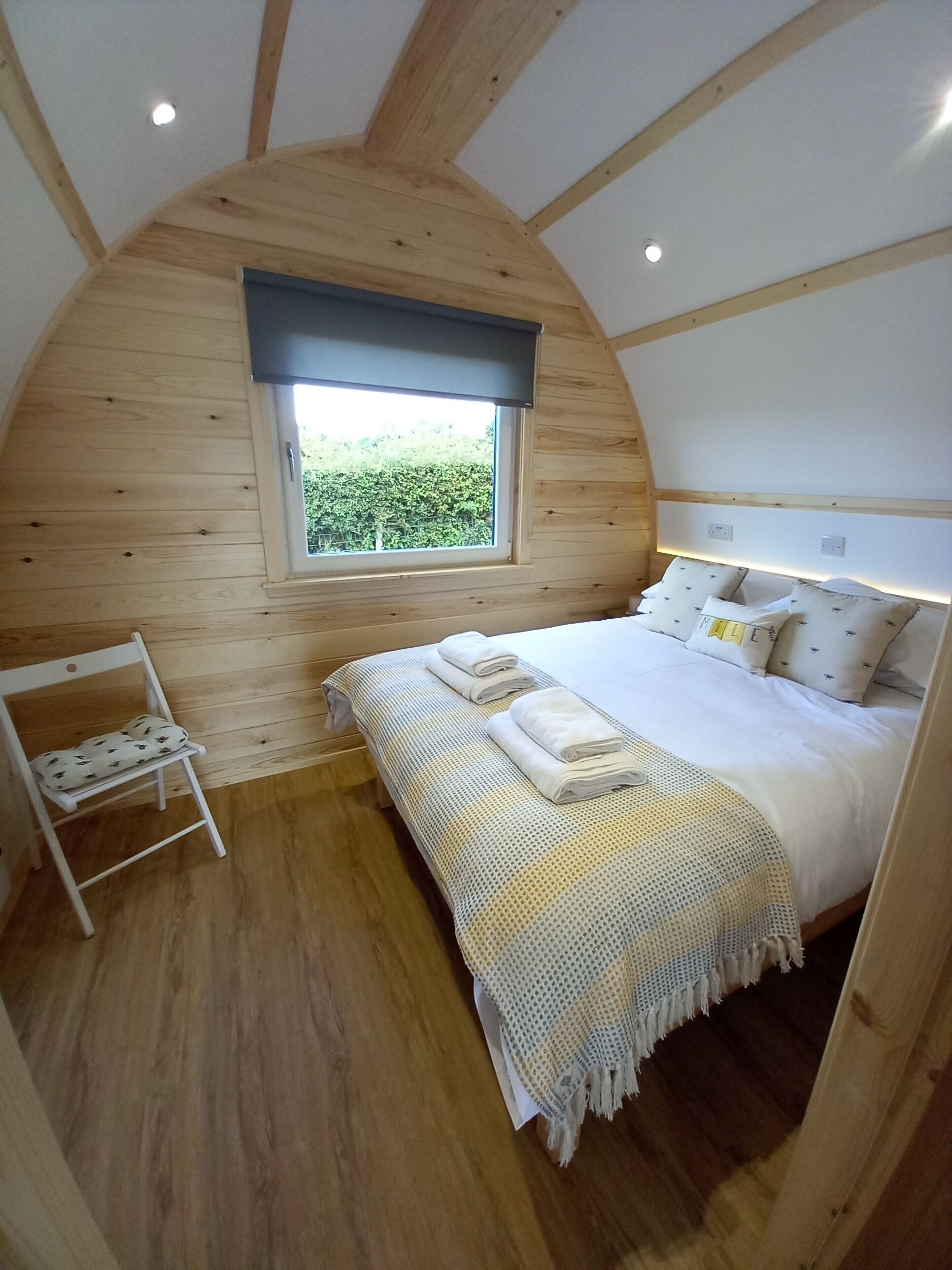 1 bedroom, travel cot, free WiFi, bed sheets