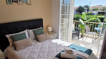 4 chambres, fer et planche Ă repasser, Wi-Fi gratuit, draps fournis