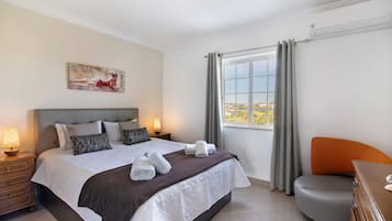 4 camere, ferro/asse da stiro, Wi-Fi gratuito, lenzuola