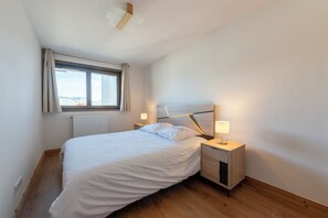 2 Schlafzimmer, Bügeleisen/Bügelbrett, kostenloses WLAN, Bettwäsche