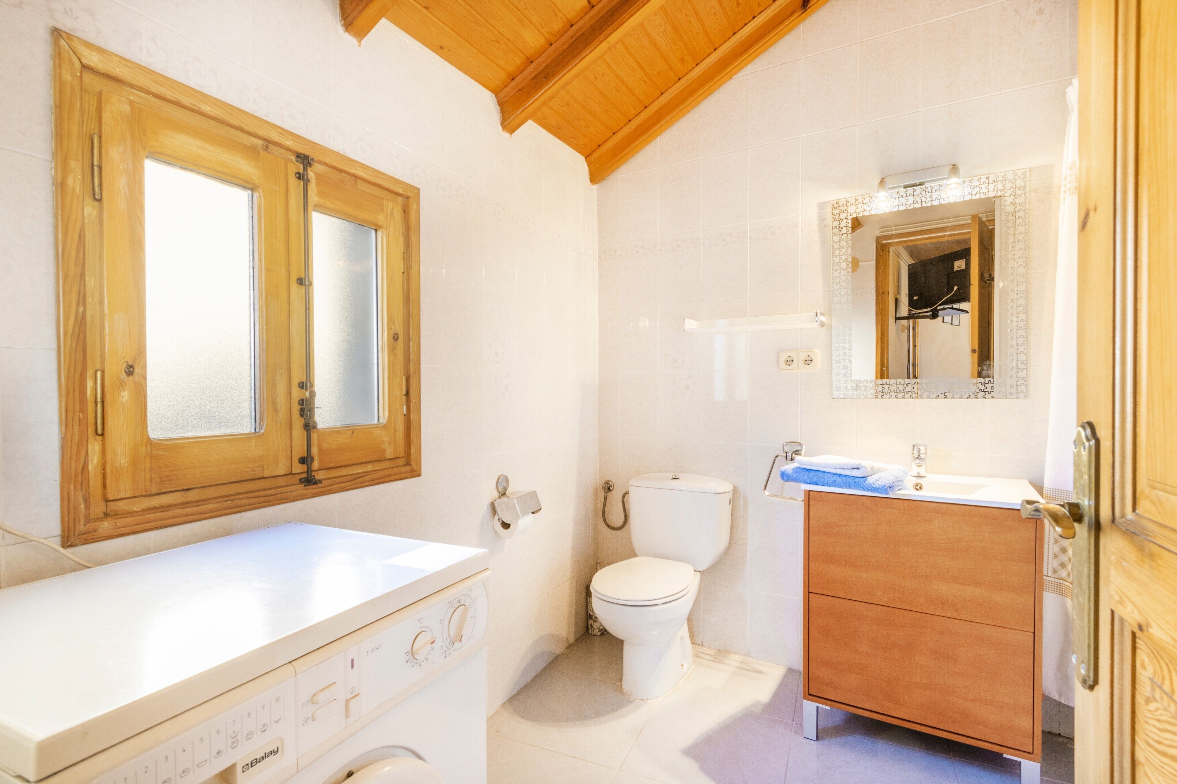 Douche, serviettes fournies