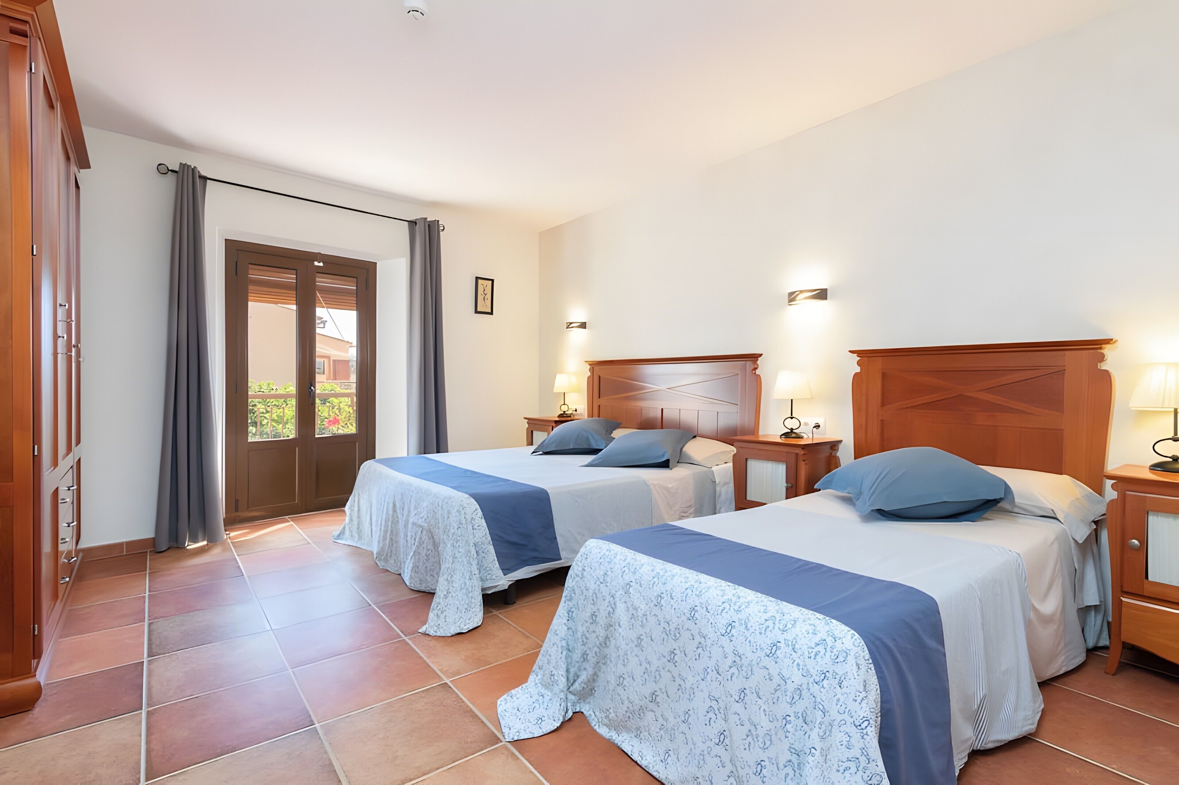 6 chambres, Wi-Fi gratuit, draps fournis