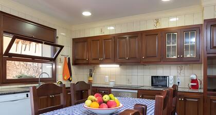 Maison 'Can Centena' avec piscine privée, Wi-Fi et climatisation