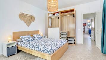 2 dormitorios, tabla de planchar con plancha, wifi gratis y ropa de cama