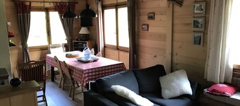 Chalet 'Le Petit Ranch' with Mountain View and Private Garden