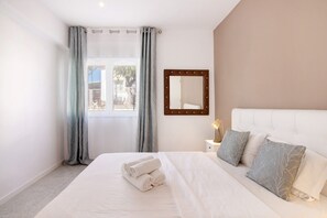 1 habitación, tabla de planchar con plancha y wifi gratis 