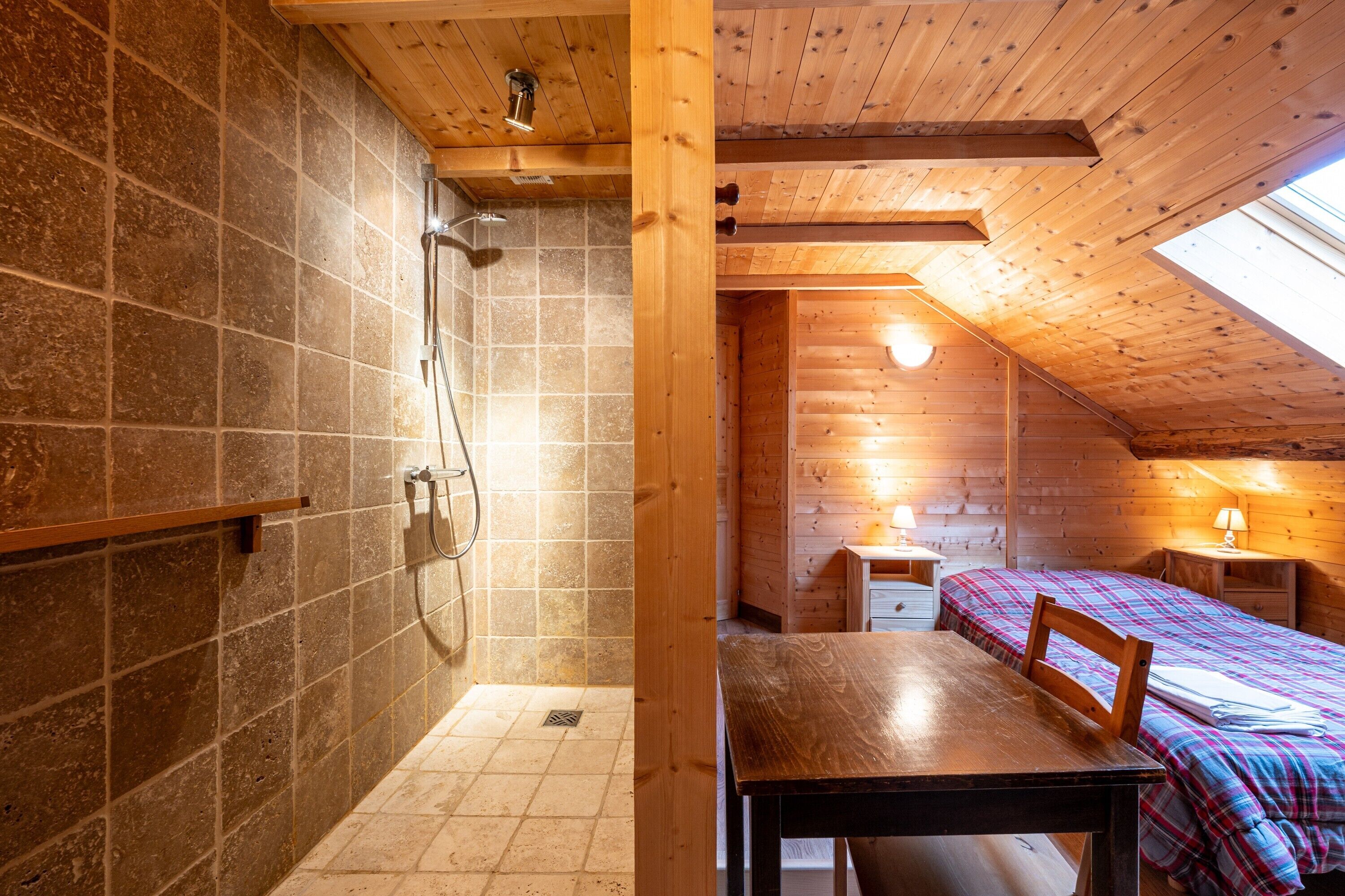 Appartement "Le Chamois" Avec Terrasse Partagée, Balcon Et Wi-fi - Rhône-Alpes