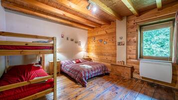 7 camere, ferro/asse da stiro, Wi-Fi gratuito, lenzuola