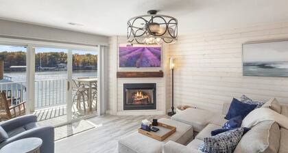 Newly Updated, Amazing Views, Boat Slip & Heated Pool