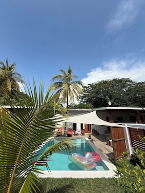 Udendørs pool