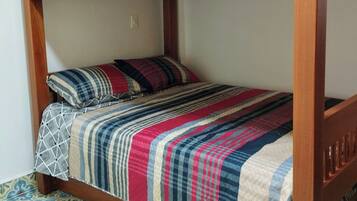 2 chambres, fer et planche Ă repasser, Wi-Fi, draps fournis