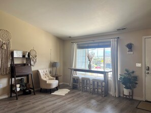 Interior - 3-bedroom house in Quaint Phoenix,OR (Phoenix)