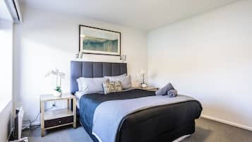 1 bedroom, iron/ironing board, travel cot, WiFi