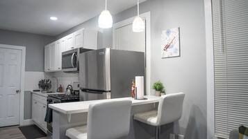 Desk, laptop workspace, iron/ironing board, free WiFi