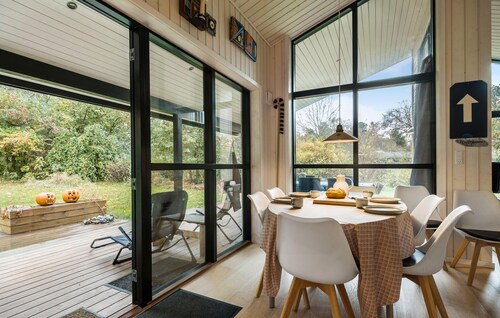 Stunning home in Asnæs with WiFi