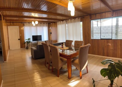 SHÖNES HAUS - OXAPAMPA