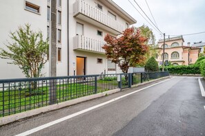 Exterior - GuestHost - Cosy studio of 17 smq for two people, located on the ground floor of a just renovated building NO lift (there is a step to access the entrance of the flat). The property is located in a quiet and peaceful residential area. In just a few minut (Padova)
