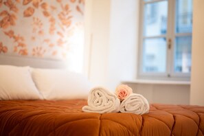 1 bedroom, WiFi, bed sheets - Lagrange Turin Suite 09, exclusivity and unique frescoes (Torino)