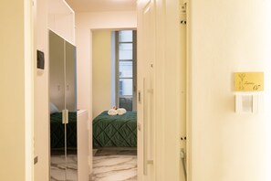 2 dormitorios, escritorio, wifi y ropa de cama
