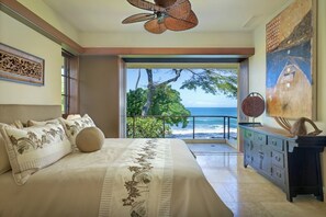4 bedrooms, in-room safe, desk, iron/ironing board