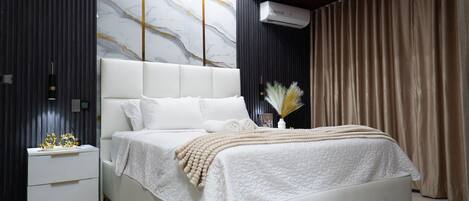 3 chambres, fer et planche à repasser, Wi-Fi, draps fournis