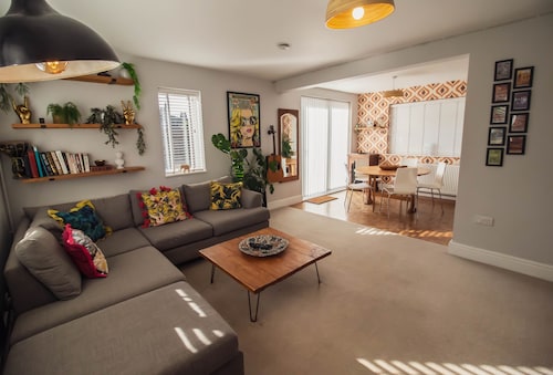 Artistic house In Seaford