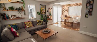 Artistic house In Seaford