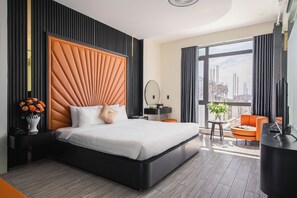 Chambre Double Standard, baignoire | Ameublement personnalisé, bureau