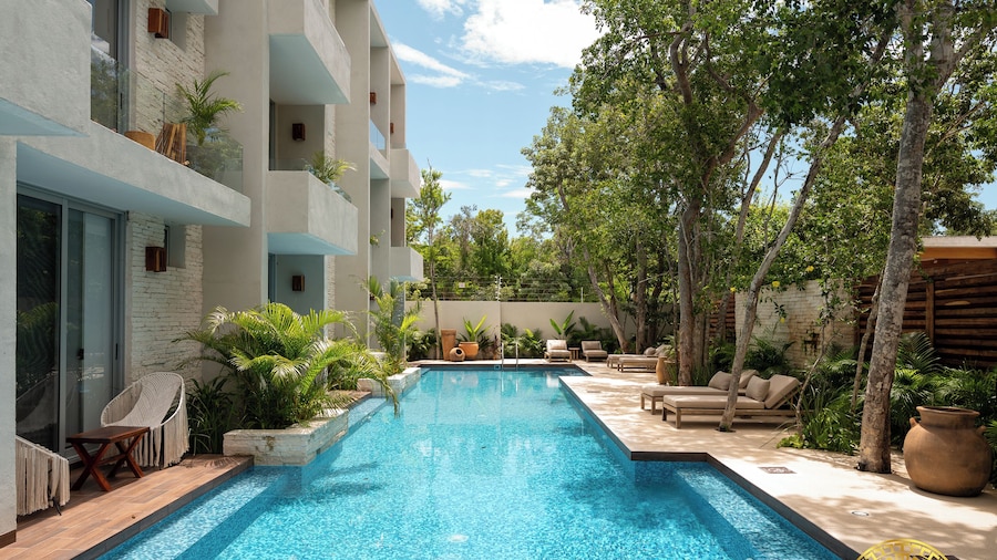 NHOA 309B Lux 1BR Pool View Aldea Zama