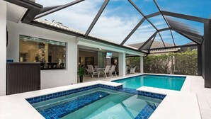 Pool - Inviting 4BR Marco Home l Pool l Hot Tub (Marco Island)