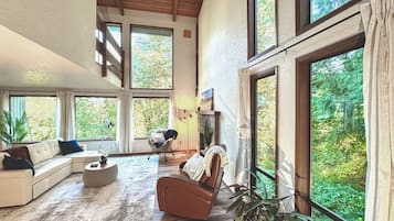 Smart TV, books, offices