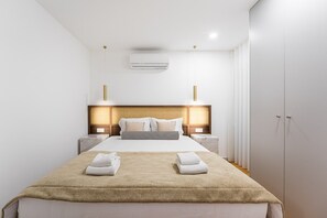 1 quarto, ferros/tábuas de passar roupa, acesso à internet