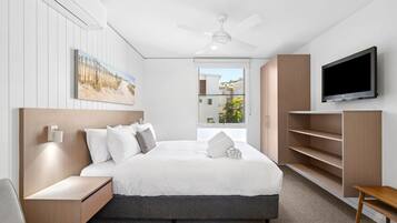 3 Bedroom Villa | 2 bedrooms, individually decorated, individually furnished