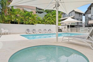 Outdoor pool - Hastings Villas (Noosa Heads)