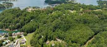 Keoweenie Lake Side Cottage