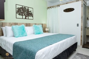 Deluxe Double Room, City View | In-room safe, iron/ironing board, free WiFi - ArisSha Boutique Hotel (Cali)
