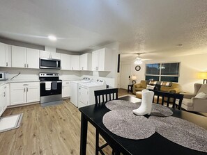 Interior - Giddy Up Getaway in Nampa (Nampa)