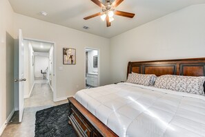 3 Schlafzimmer, Schreibtisch, Bügeleisen/Bügelbrett, WLAN