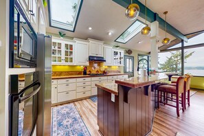 Fridge, microwave, oven, stovetop - Stunning Home, Breathtaking  Views,  w/ Hot Tub, WIFI, & Two Kids Play Areas! (Federal Way)