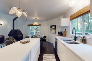 Fridge, microwave, oven, stovetop - Unique waterfront home with sauna, hot tub, and washer & dryer (Gig Harbor)